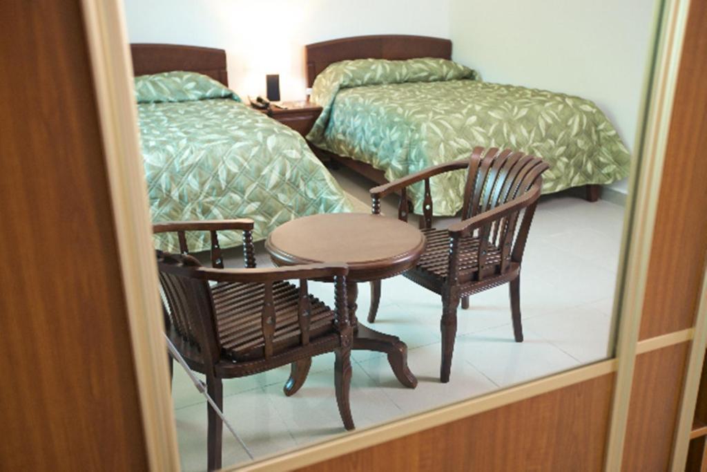 Simpson Bay Suites Zimmer foto